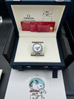 Omega Speedmaster Silver Snoopy Award 310.32.42.50.02.001