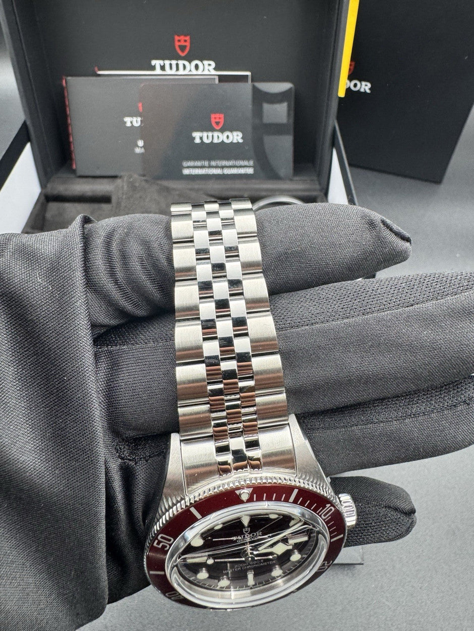 Tudor Black Bay 58 M7939A1A0RU-0001 Burgundy 39mm Jubilee