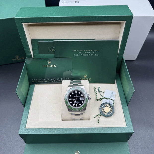 Rolex Submariner Date 41mm Starbucks Green Bezel | Unworn