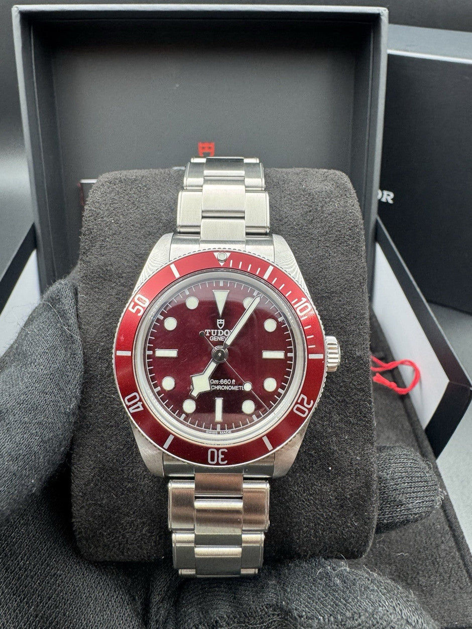 Tudor Black Bay 58 M7939A1A0RU-0002 Burgundy 39mm Oyster Bracelet