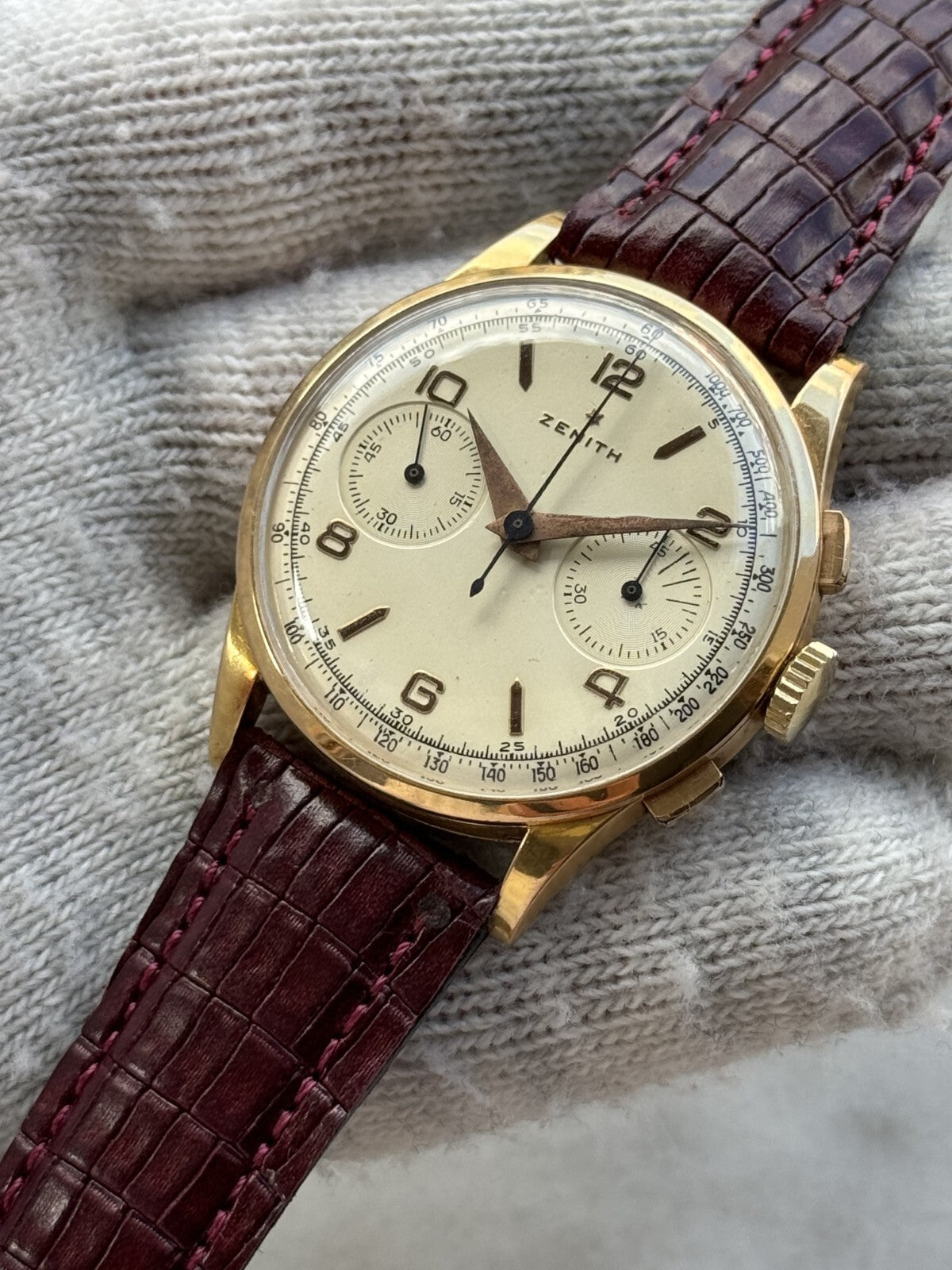 Vintage Zenith Chronograph Cal. 156 18K Gold 37.5mm