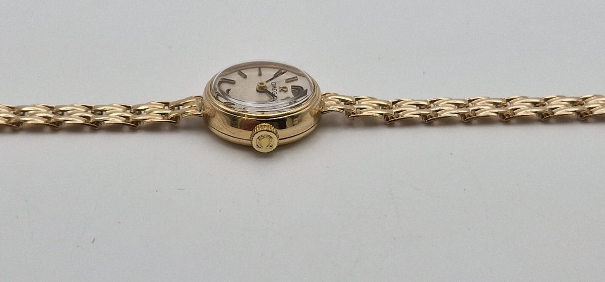 Vintage Omega 9ct Gold Ladies Watch on Gold Bracelet, 1967
