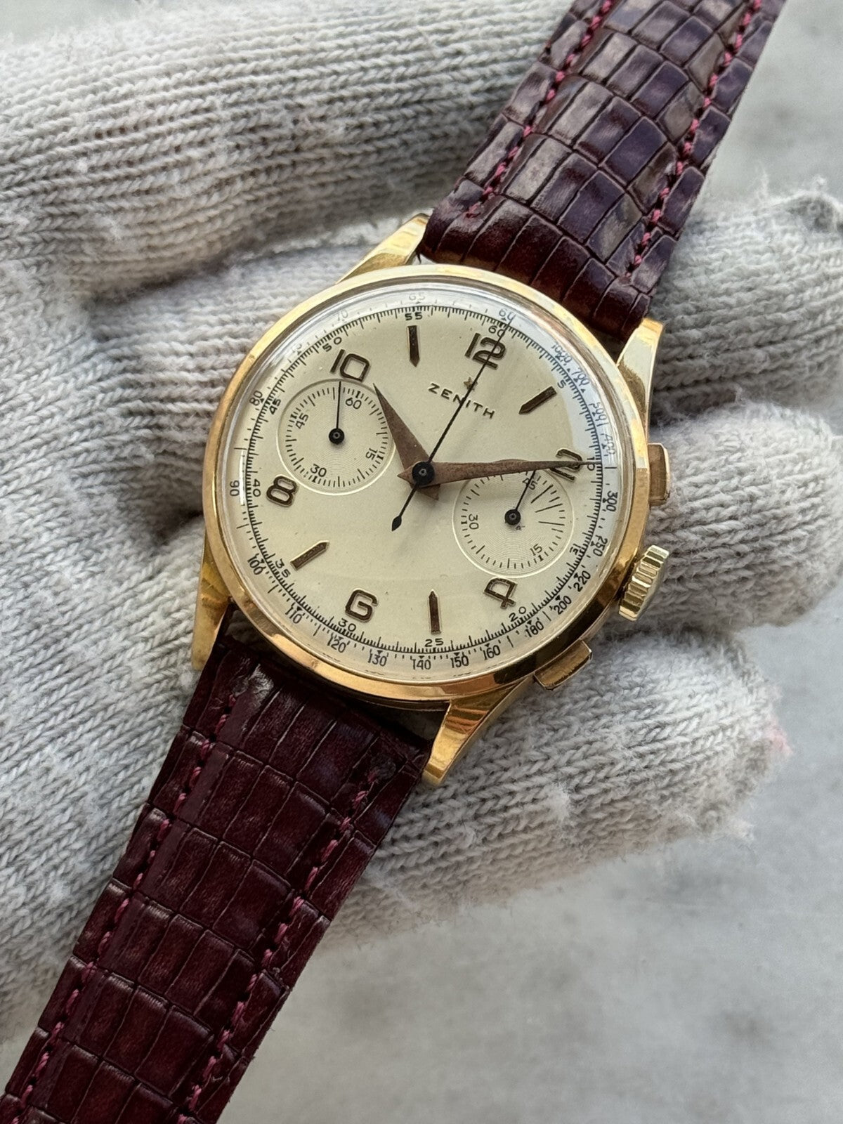 Vintage Zenith Chronograph Cal. 156 18K Gold 37.5mm
