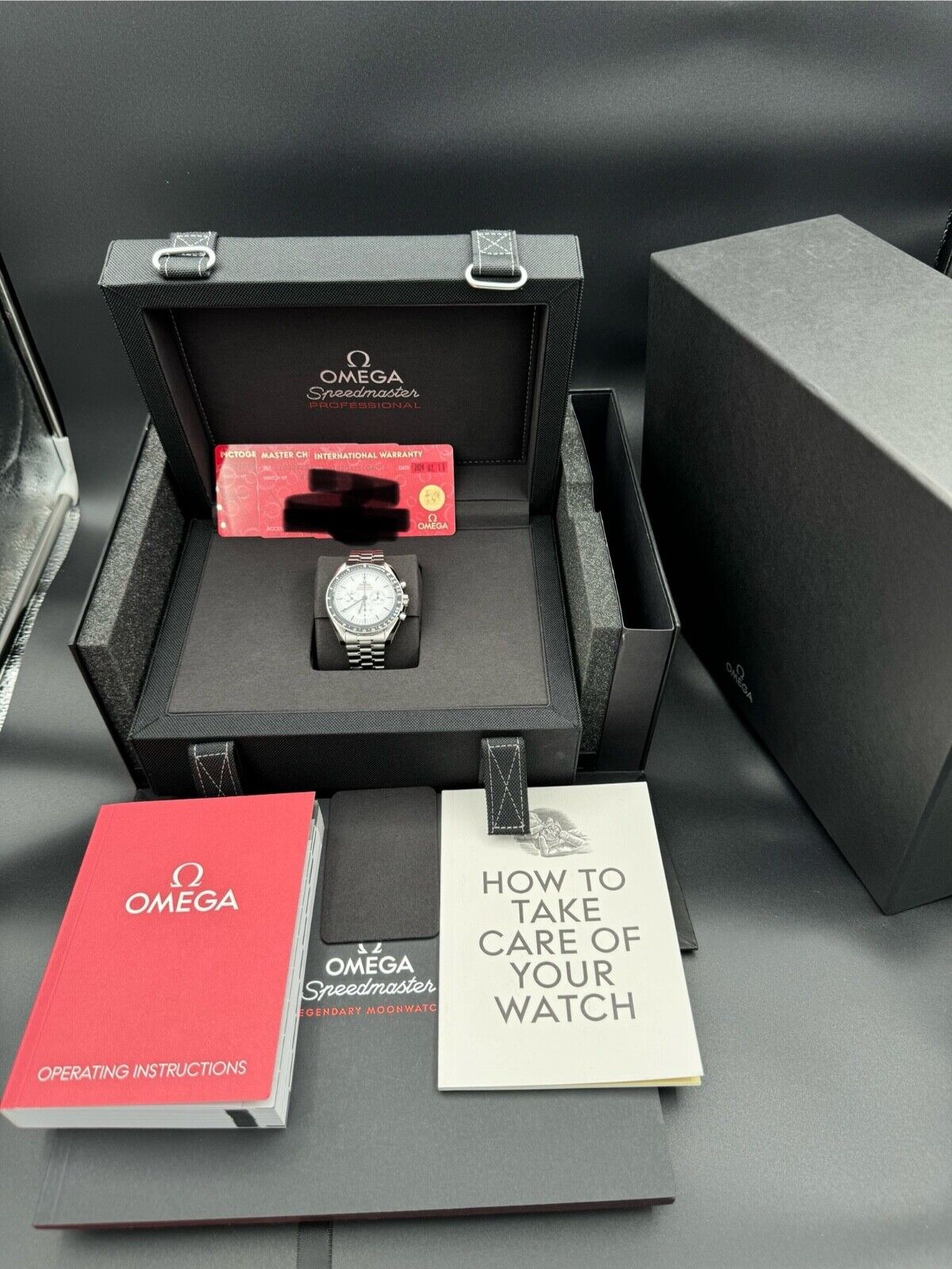 Omega Speedmaster Moonwatch 310.30.42.50.04.001 White Dial