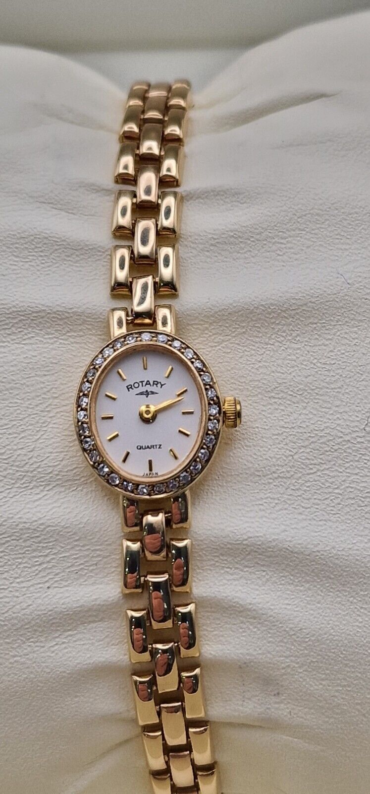 Rotary 9ct Gold Ladies Watch with Diamond Bezel & Box