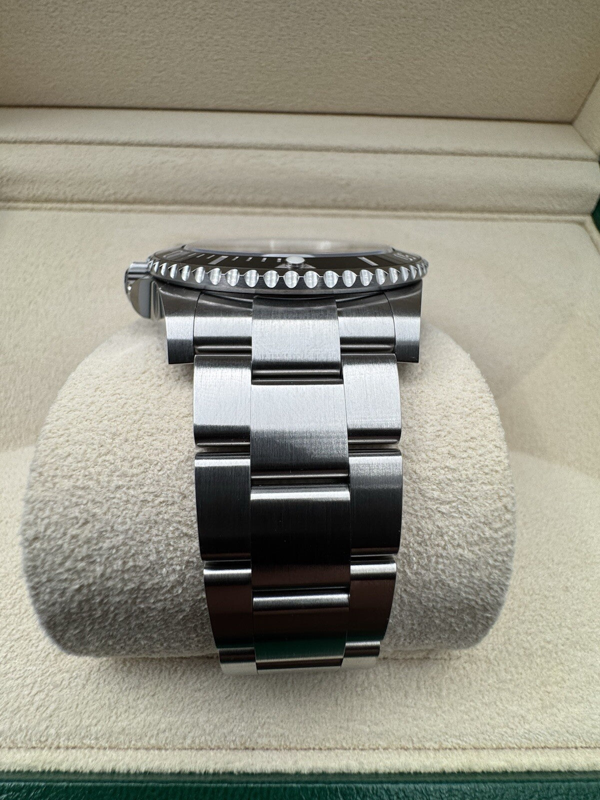 Rolex Submariner No-Date 124060 41mm Black Ceramic, Unworn