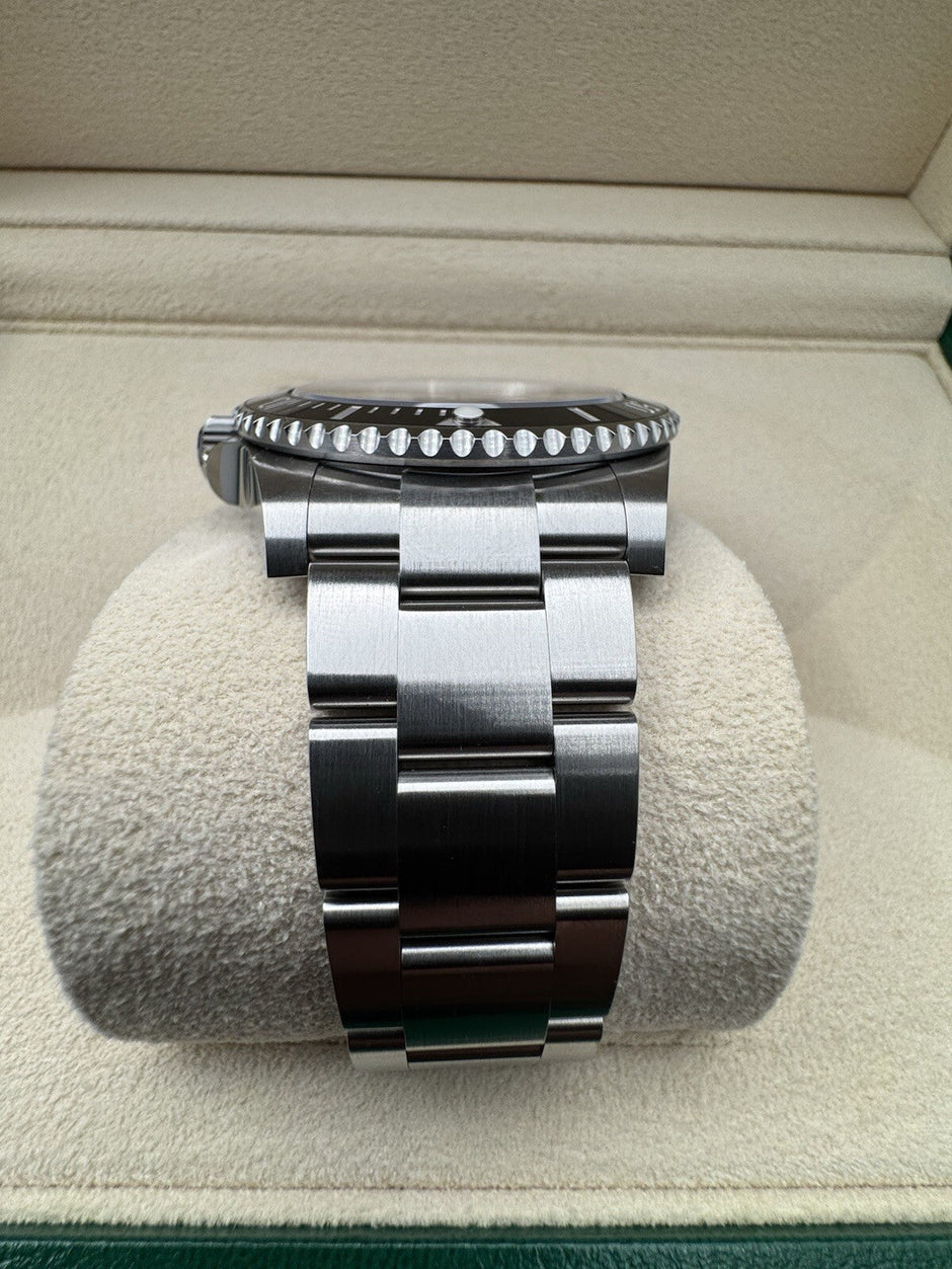 Rolex Submariner No-Date 124060 41mm Black Ceramic, Unworn