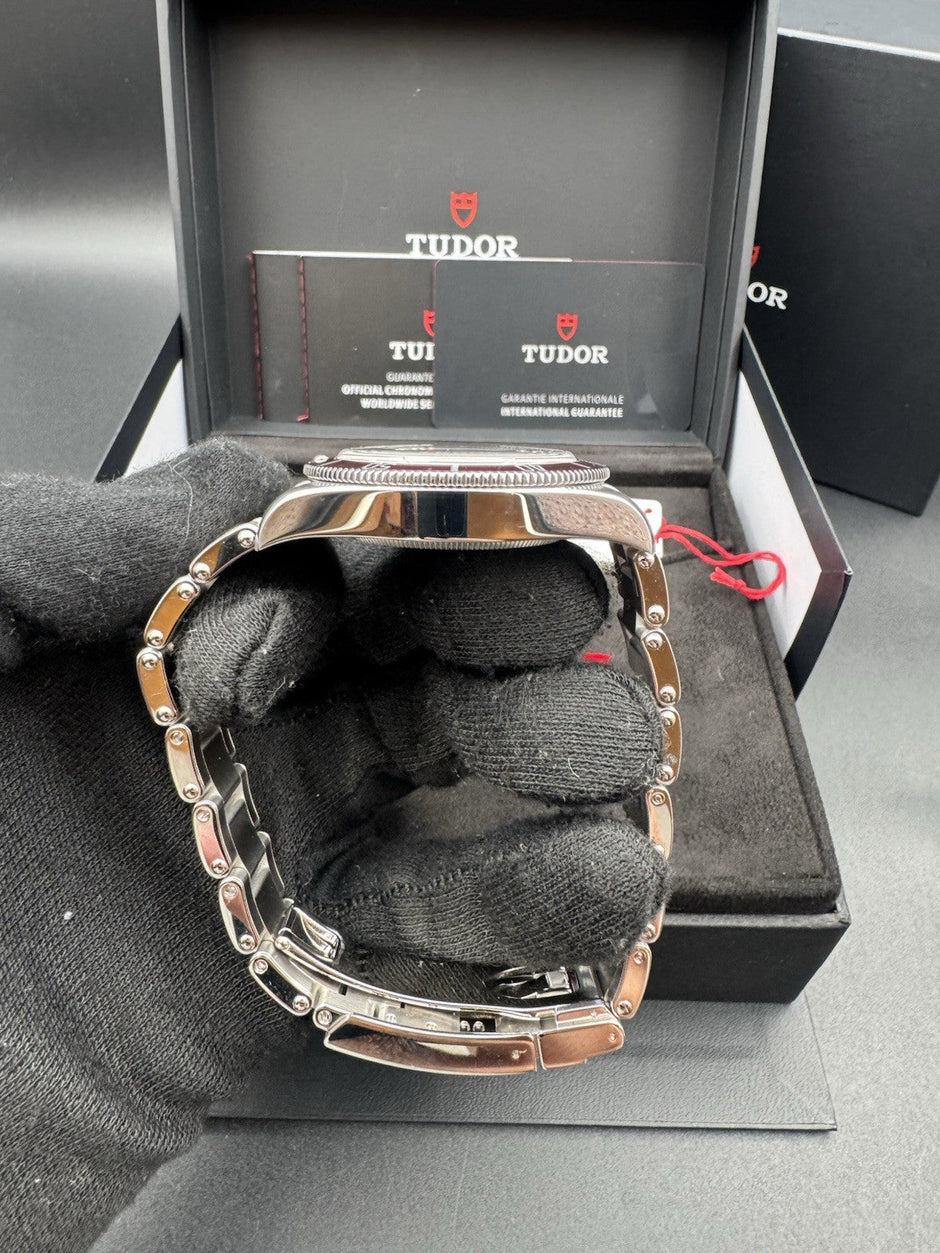 Tudor Black Bay 58 M7939A1A0RU-0002 Burgundy 39mm Oyster Bracelet