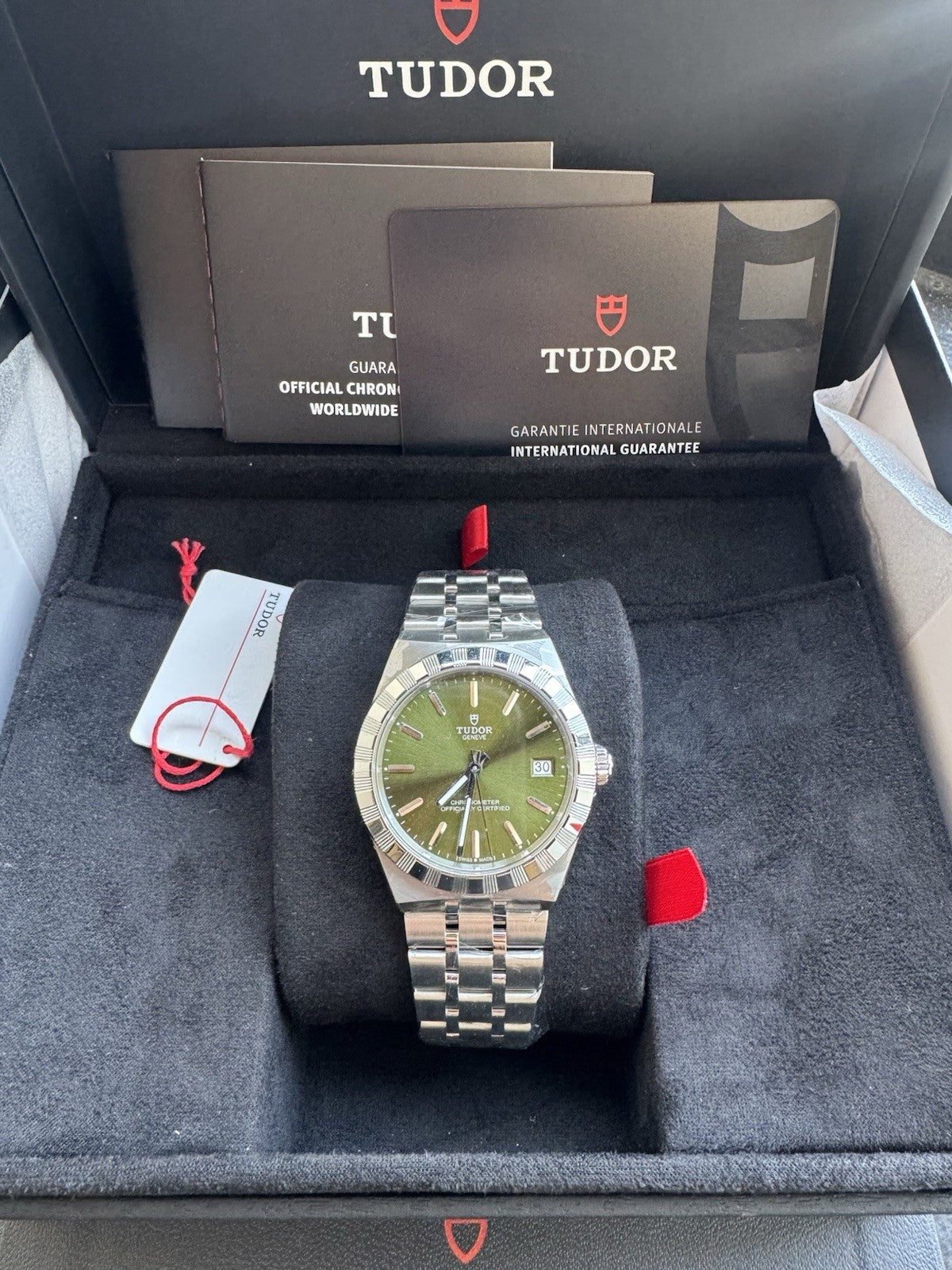 Tudor Royal 36mm Green Dial M2836C1A0-0103 | Unisex