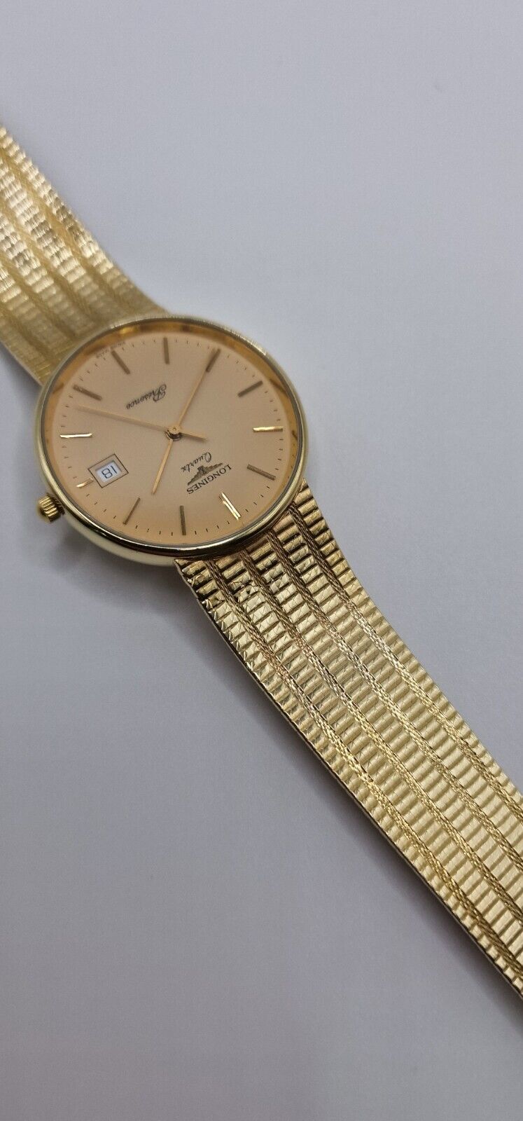 Vintage Longines Présence 9ct Gold Salmon Dial, Longines Box
