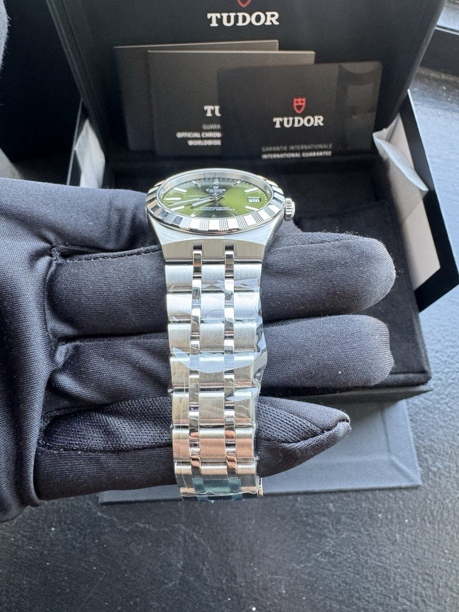 Tudor Royal M2836C1A0-0103 36mm Green Dial Steel, Unworn