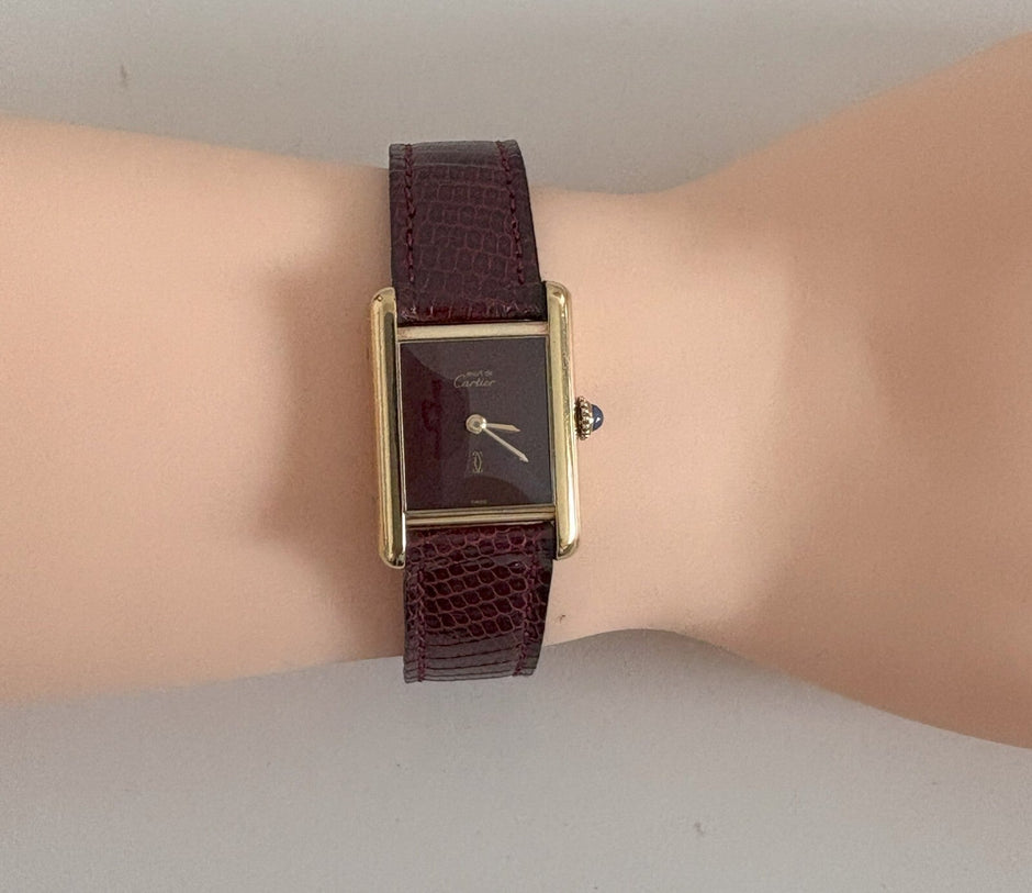 Must de Cartier Tank Red Lacquer Dial Manual Wind 23x30mm, Full Set
