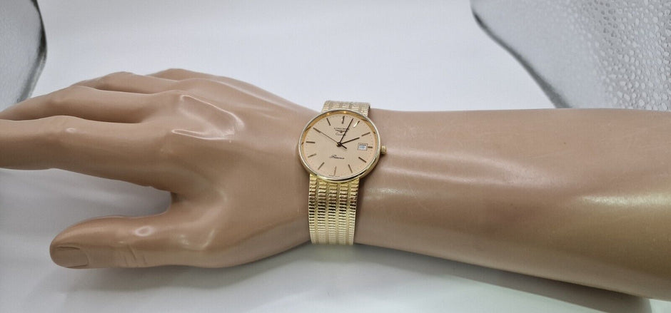 Vintage Longines Présence 9ct Gold Salmon Dial, Longines Box