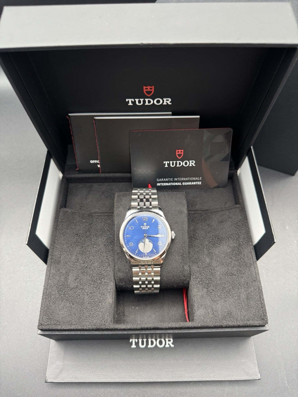 Tudor 1926 Luna M91560-0002 39mm Moon Phase Blue Dial, New