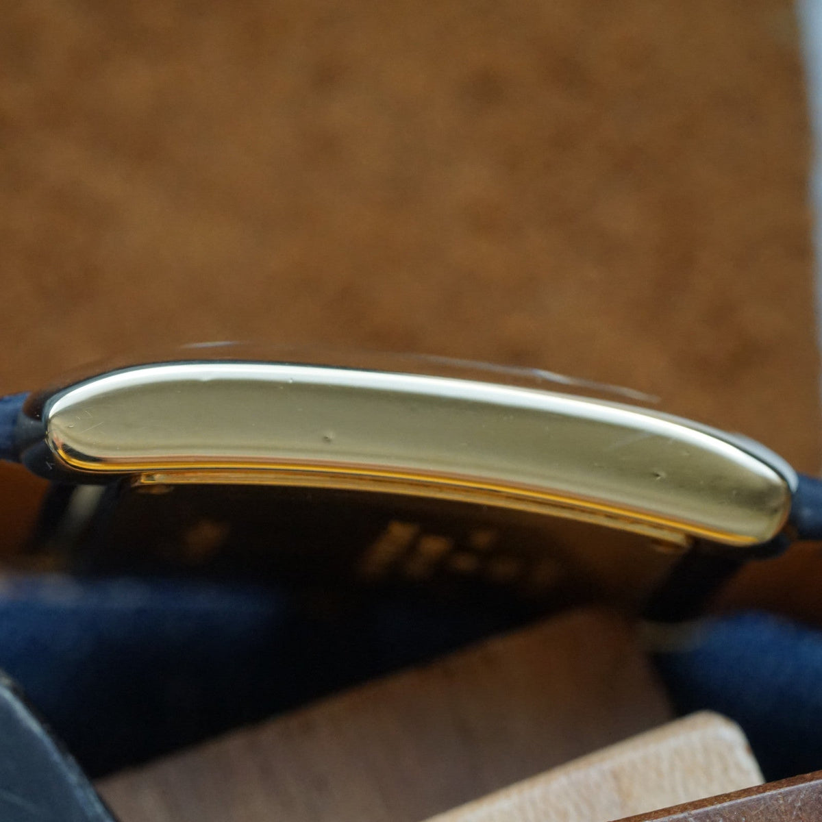 Cartier Tank Française W5000356 18K Yellow Gold Quartz 25mm