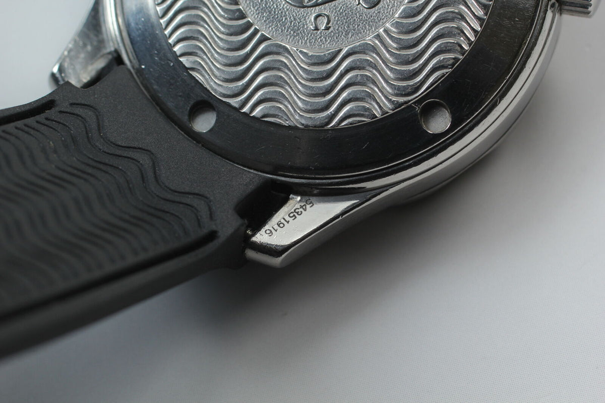 Omega Seamaster 300M 2562.80 Blue Wave Dial Quartz 36mm
