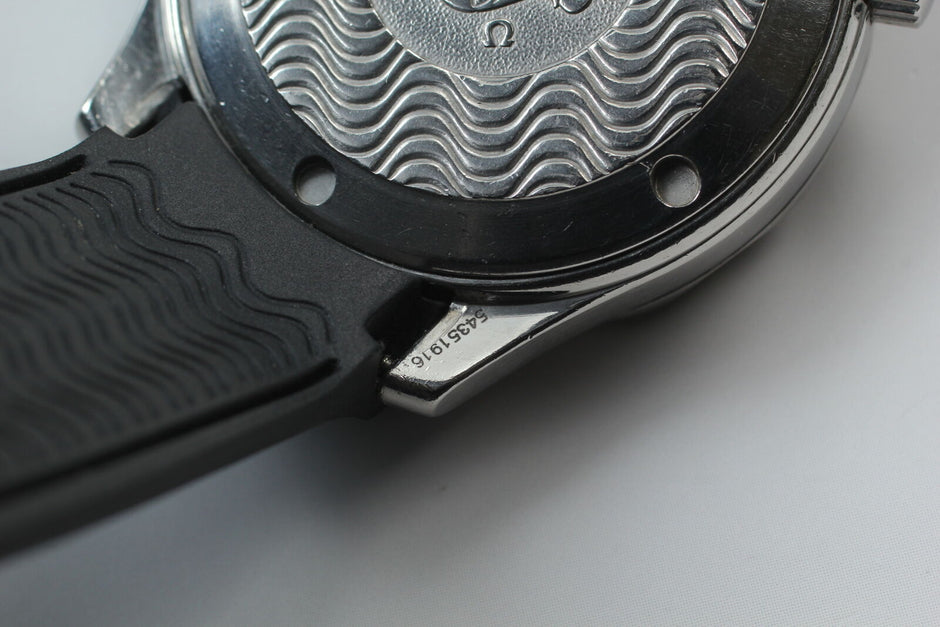 Omega Seamaster 300M 2562.80 Blue Wave Dial Quartz 36mm