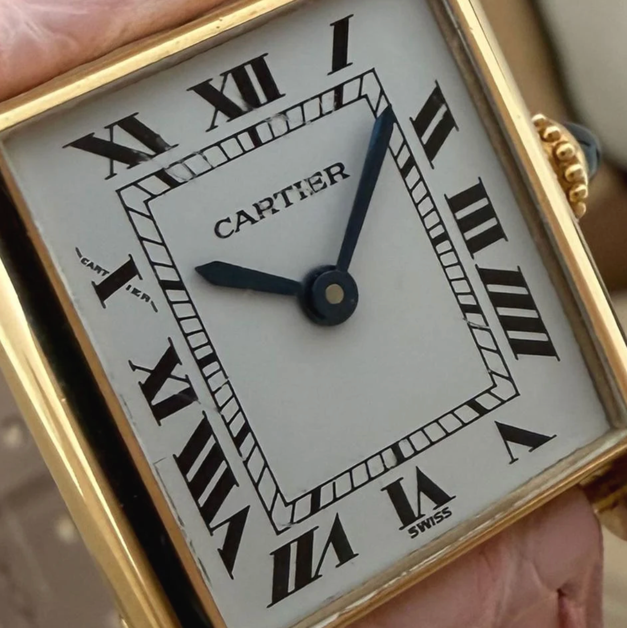Vintage Cartier Tank Louis Mini 18K Gold Ladies Watch | 67117 – photo 6