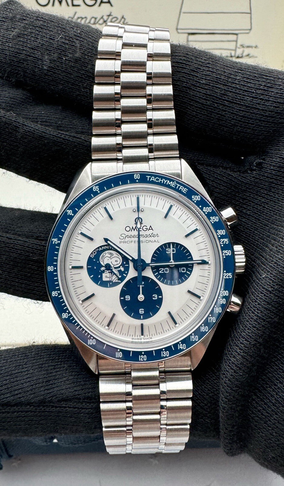 Omega Speedmaster Silver Snoopy 310.32.42.50.02.001 – photo 2