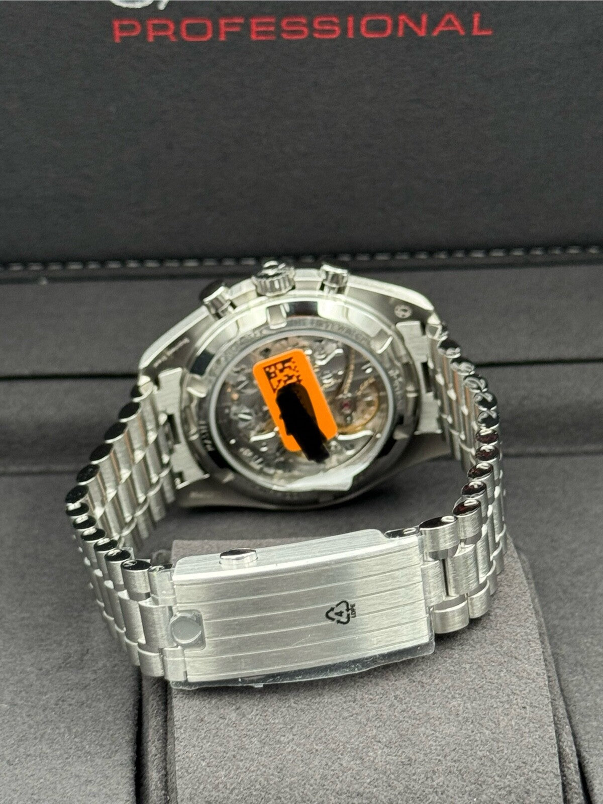 Omega Speedmaster Moonwatch White Dial – photo 5