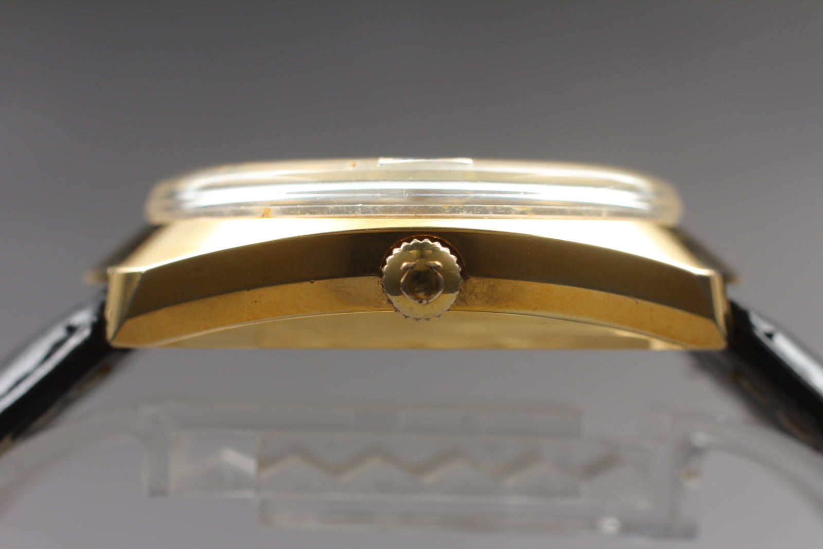 Vintage Omega Seamaster Cosmic Day/Date Watch – photo 3