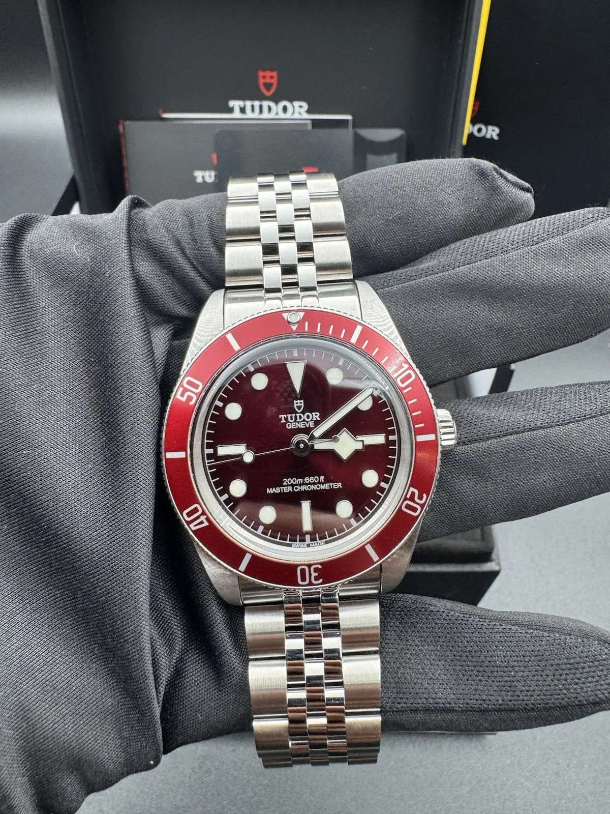 Tudor Black Bay 58 Burgundy Jubilee Watch – photo 3