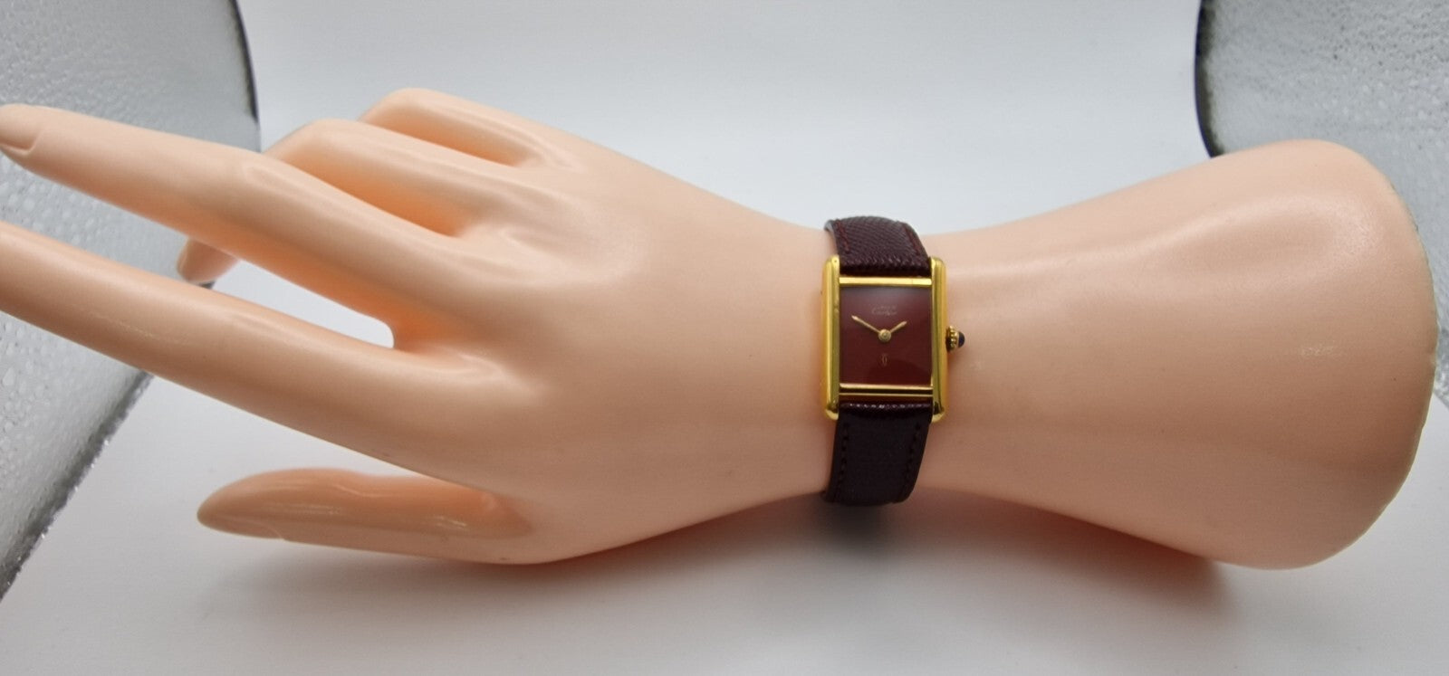Must de Cartier Tank Red Dial Watch, Ladies – photo 4
