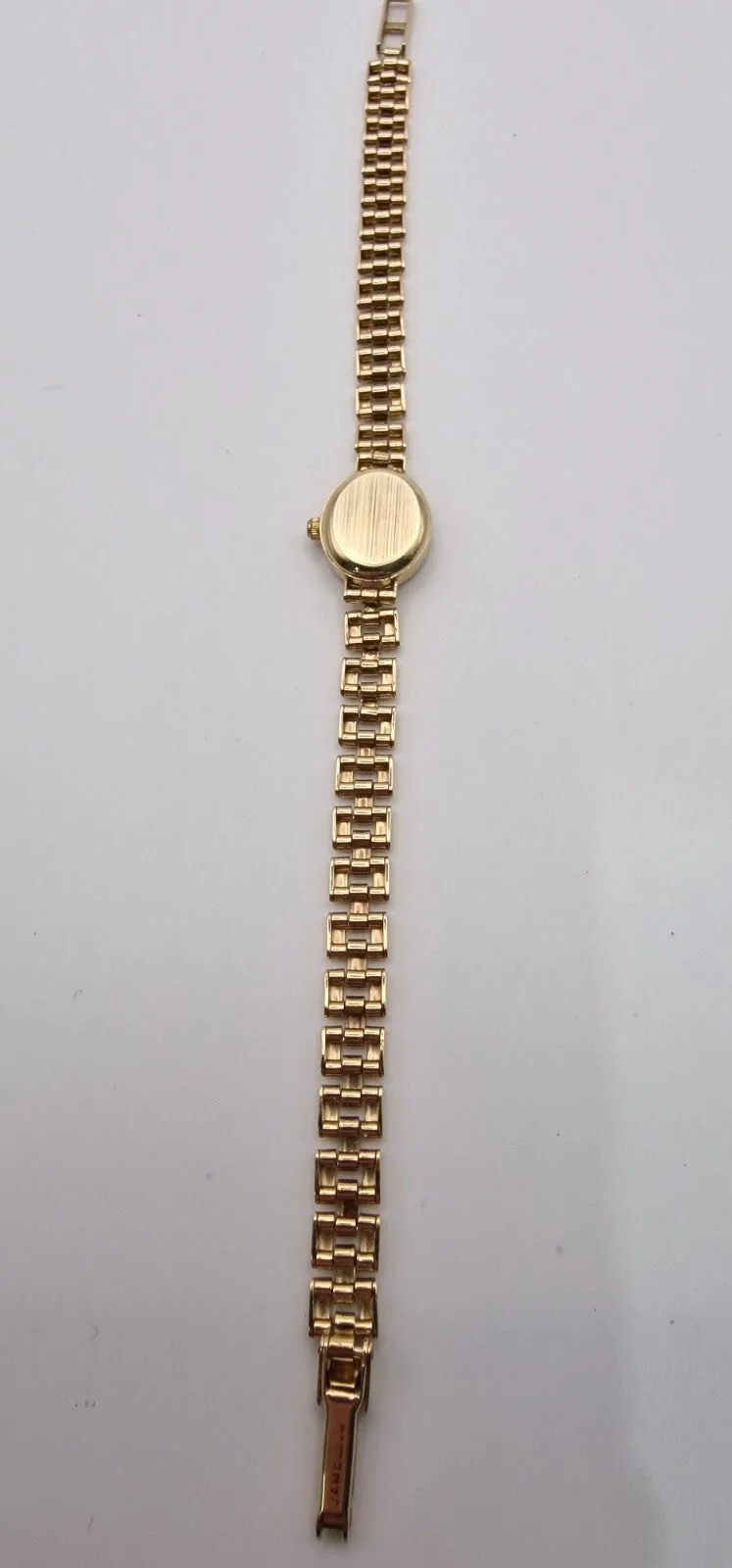 Rotary 9ct Gold Diamond Bezel Ladies Watch – photo 15
