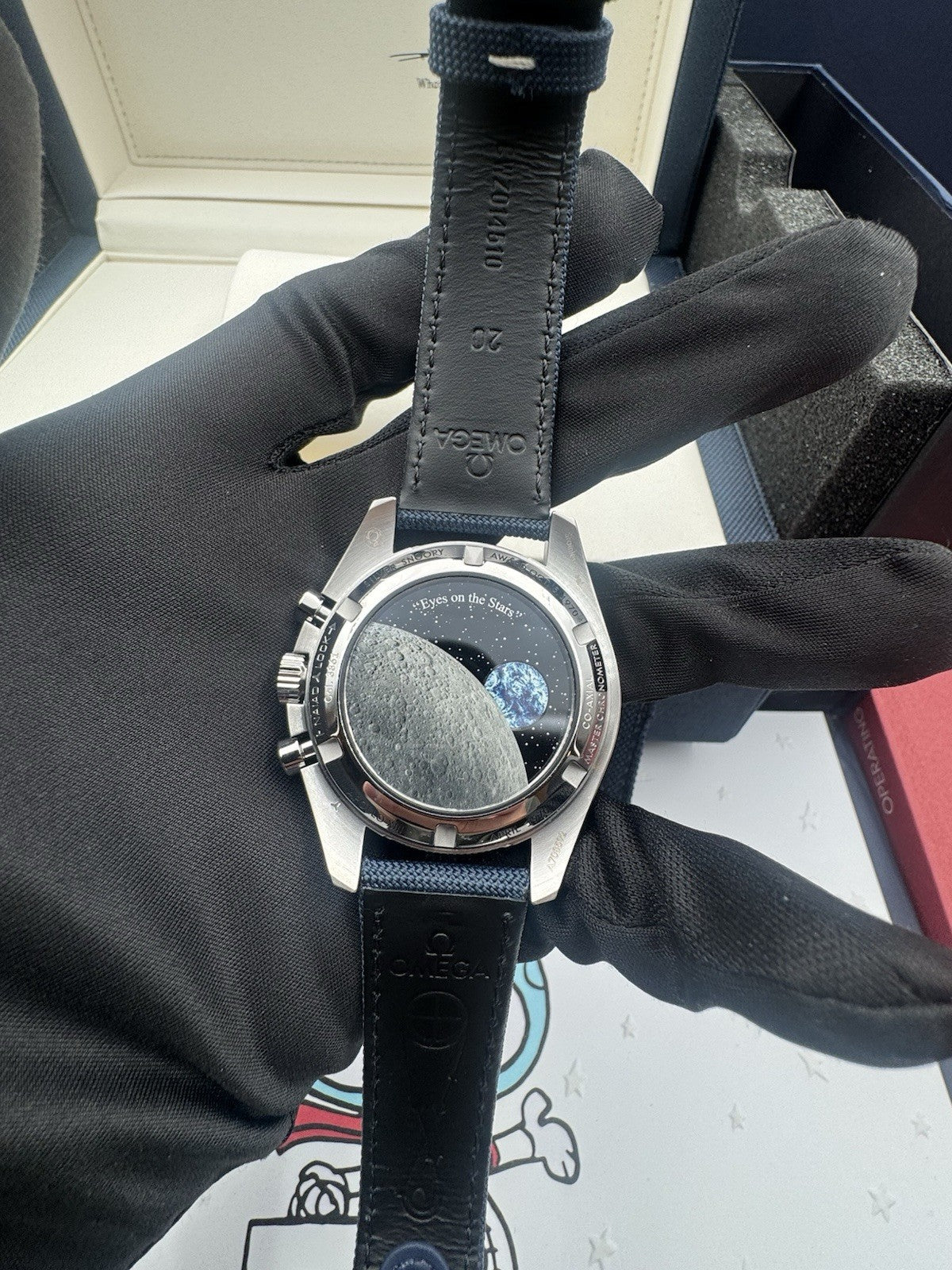Omega Speedmaster Silver Snoopy Award, Unworn – photo 6