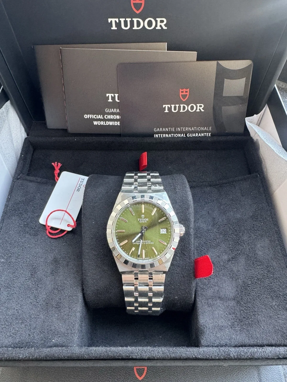 Tudor Royal 36mm Green Dial M2836C1A0-0103 | Unisex