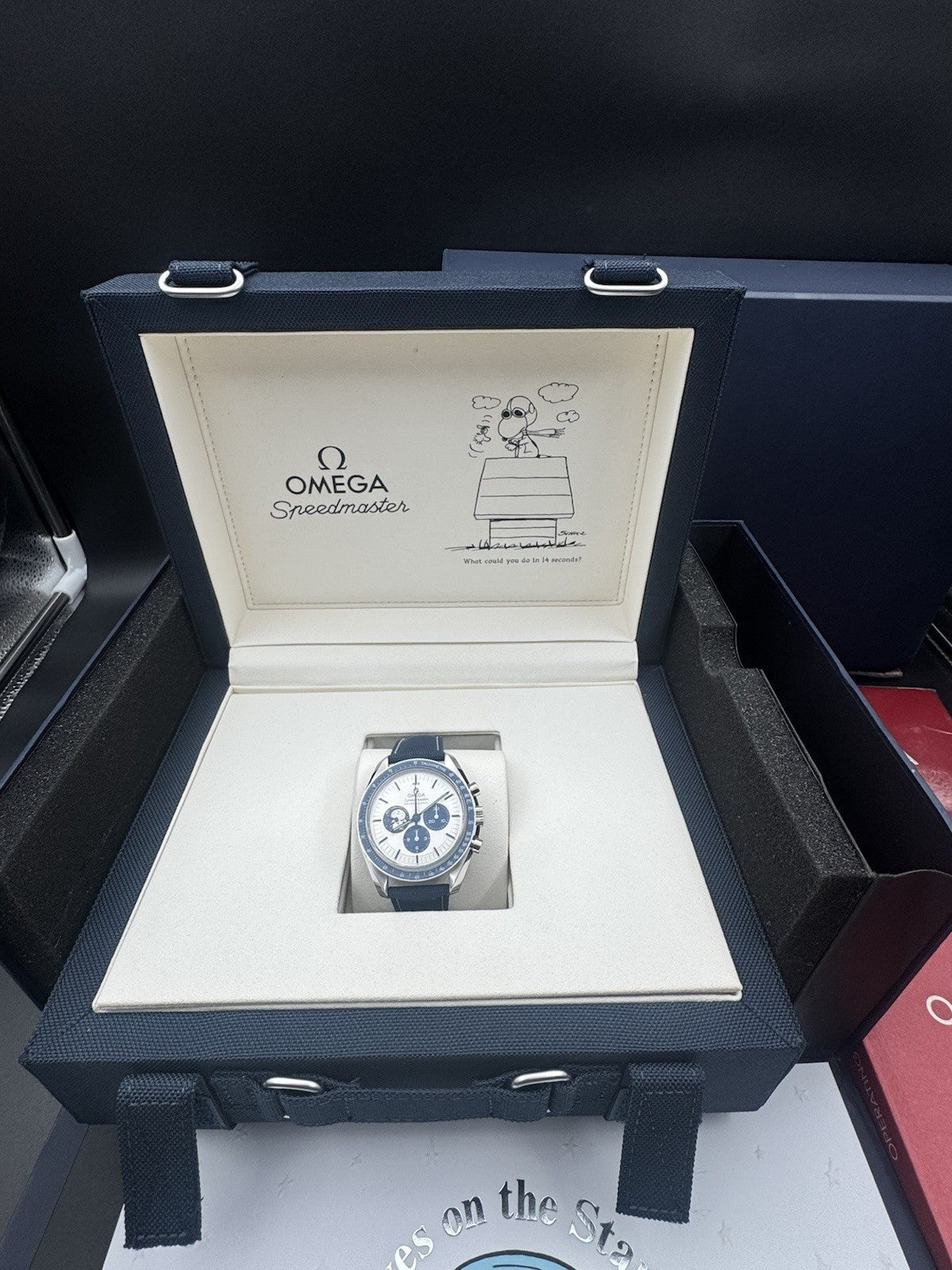 Omega Speedmaster Silver Snoopy Award, Unworn – photo 2