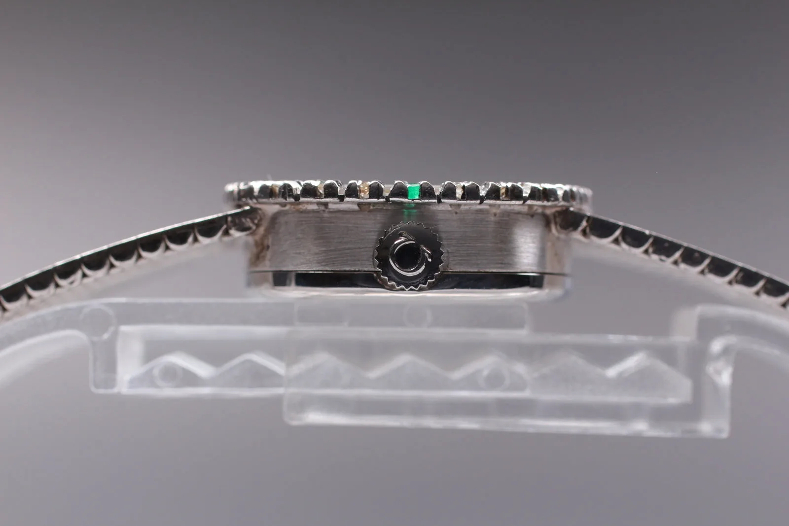 Omega Geneve Diamond Bezel Ladies Watch, 1973 – photo 3