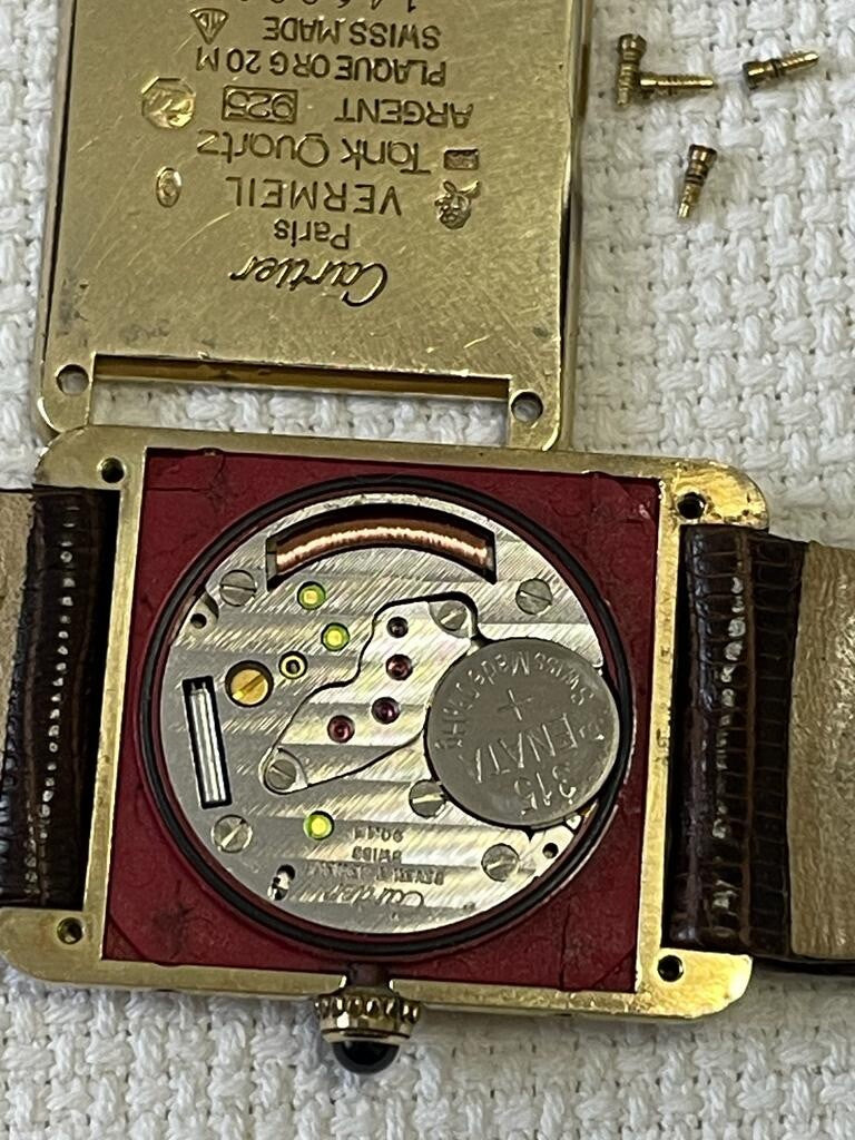 Cartier Tank Vermeil Tri-Colour Watch – photo 12