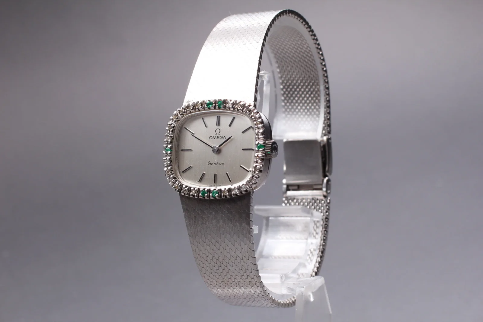 Omega Geneve Diamond Bezel Ladies Watch, 1973 – photo 7